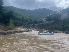 -虎啸峡漂流