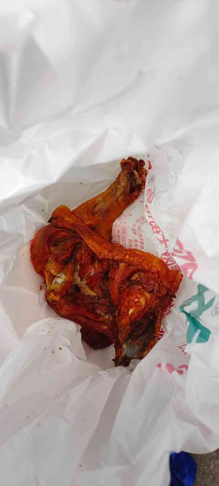 烟台泰丰炸鸡-"96对在他们家吃的人还是挺多的,但是排队.