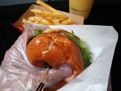 -龙治汉堡(中华城店)