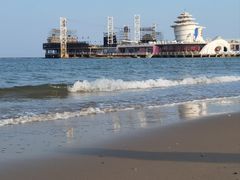 -北戴河碧螺塔海上酒吧公园