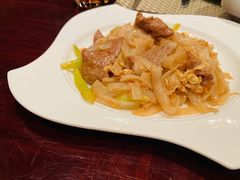 泰式牛肉芥兰炒河粉-食肆&Fourteen(武林夜市店)