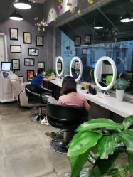 -时尚殿堂明星门店