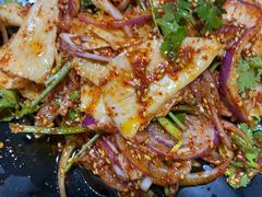 -果松木炭酸菜铜火锅·外婆参鸡汤