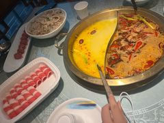 -小天鹅火锅·一线江景洪鼎旗舰店(洪崖洞店)