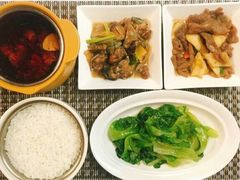 -爱月宝月嫂·育儿嫂(哈尔滨总店)