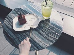 -UNI UNI(环亚凯瑟琳店)