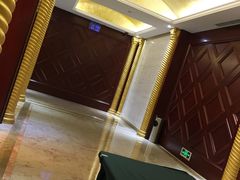 -山明水秀大饭店