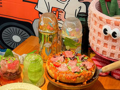 -Dragon Pizza•圆脸龙披萨·牛排餐厅
