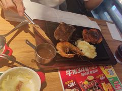 -豪客来牛排(重庆三峡广场步行街1704店)