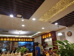 -巴依兄弟西域美食(机场店)