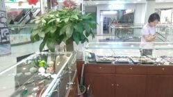 -灵彩珠宝(朗香街店)