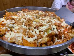 -亲昵春川鸡排(韩国美食街店)