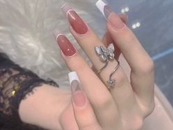 -IDO美甲美睫