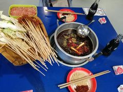 -马路边边麻辣烫联盟路店