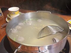 -房子红了鱼豆花重庆老火锅(广厦学院店)