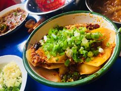 -马路边边串串香形象店(磐石路店)