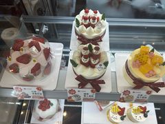 -花花卷卷·鲜食蛋糕(静安久光百货店)