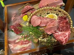 -山川小町·极番烧肉(新地假日广场店)