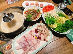 宫廷胡椒猪肚鸡-聚汇坊椰子鸡·山野菌(环市东店)