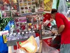 -詹爷爷乌节路街头冰淇淋
