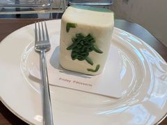 -Fridi Patisserie Cafe