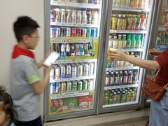 -全家便利店(长江西路店)