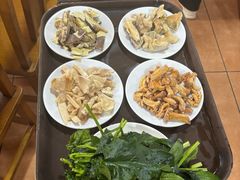 -东巴谷野生菌火锅餐厅