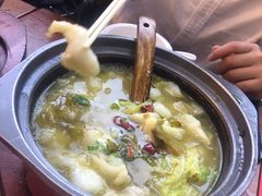 -周鱼小馆石锅酸菜鱼(活力汇店)