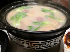 传统老鸭汤-京城小江南·土菜馆·蒸白鱼(东四十条店)