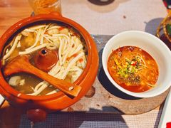 野生菌竹荪汽锅鸡-雀舞云南菜(乐客城店)