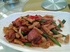 湖南白辣椒干炒腊肉-华师大厦酒店·华粤轩中餐厅