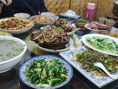 -聚八方土菜馆(余松路店)