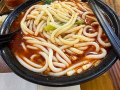 -丽虹云南过桥米线(兴工街店)