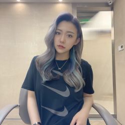 -变画·发型STUDIO