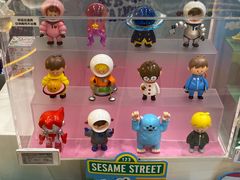 -泡泡玛特POPMART(上海环球港店)