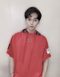 点击看大图 -3AM HAIR SALON染发烫发接发