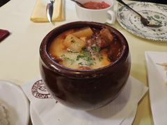 焖锅牛肉-老井俄式餐厅