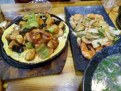 -老东镇啤酒屋海鲜加工·蒸汽海鲜·海鲜烧烤(台东店)