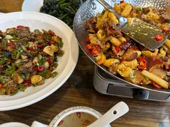 -老唐三下锅 ·张家界地标美食(溪布街店)