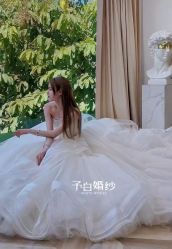 -予白婚纱礼服馆