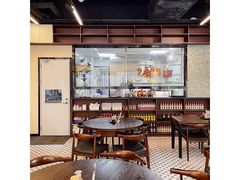 大堂-龍炎馬仔烧味(首位中心店)