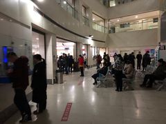 -上海市松江区中心医院