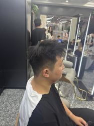 -藤野造型·烫·染发型设计店
