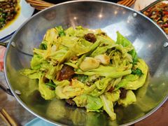 -有红鸡毛店·川菜(建设路店)