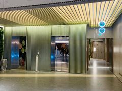 -白玉兰广场停车场