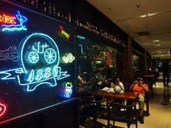 -1886德国汽车餐厅(外滩十六铺码头店)