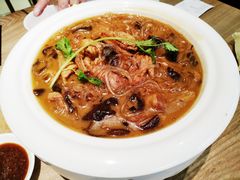 小鸡炖蘑菇-上关雪東北菜(中房金谊店)