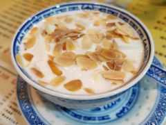 -广信牛奶甜品世家(万象城店)