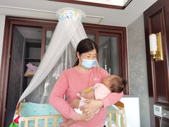 -苏州雏渐肥月嫂