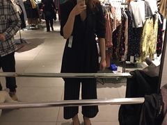 -ZARA(万达广场二七店)